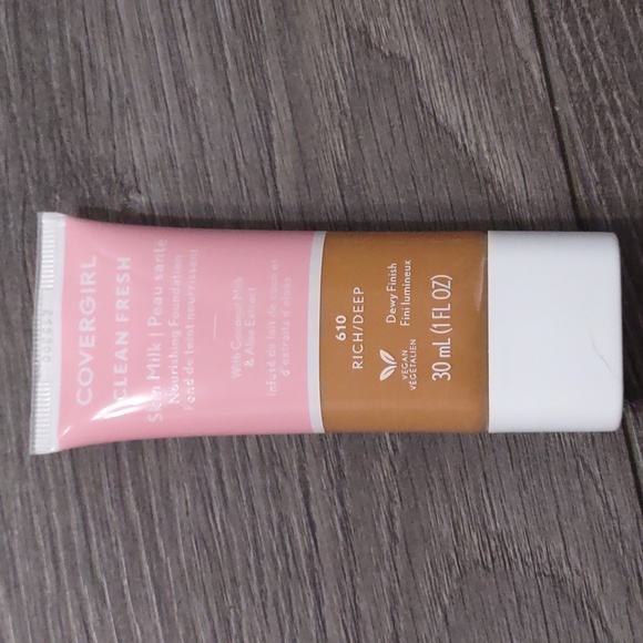 2/$70 BNIP 4 Tubes of Skin Milk Foundation in Shade 610 Rich/Deep - Picture 2 of 3